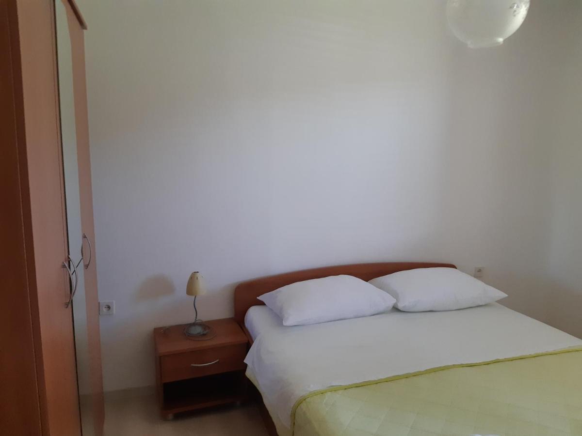 Double Room Jakisnica 4160D Лун Екстериор снимка